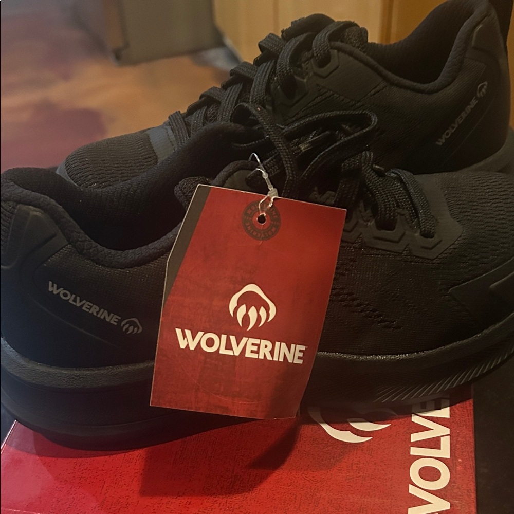 Wolverine women’s Black Athletic Shoes